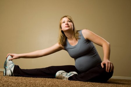 Cводит ноги судорогой при беременности
