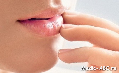 Как лечить заеды в уголках губ