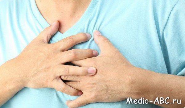 Какими таблетками лечить боли в сердце?
