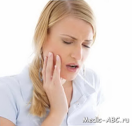 Почему не проходит боль в десне после удаления зуба?